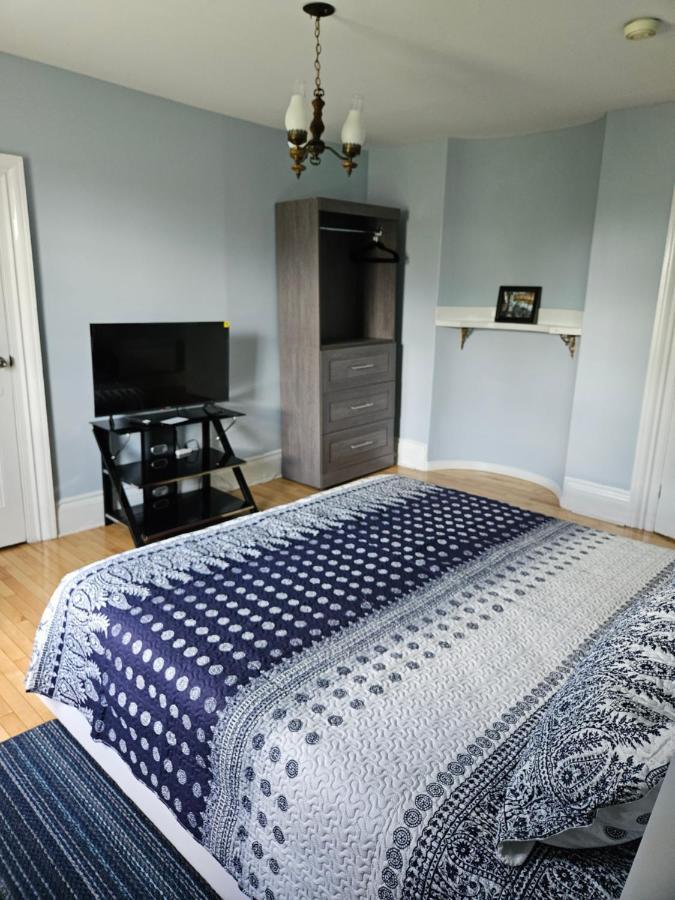 Sunflower Guest Suites Съмърсайд Екстериор снимка